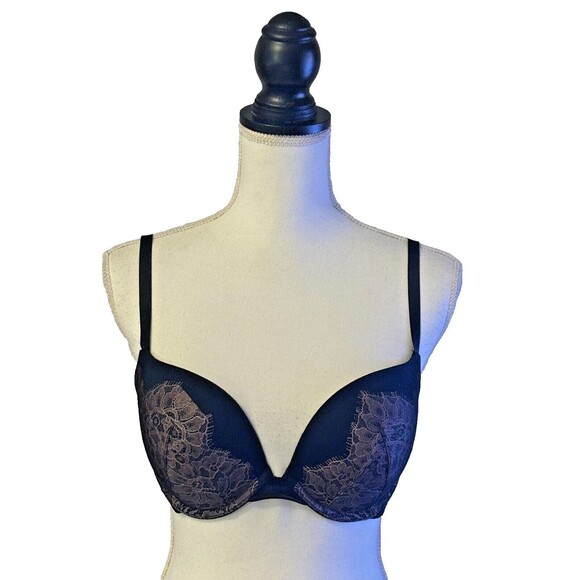 Victoria's Secret Black Gold Metallic Lace Underwire Push Up Bra 36 C, pre-loved - Picture 2 of 11